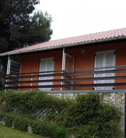 - Seaview Apartment Premantura